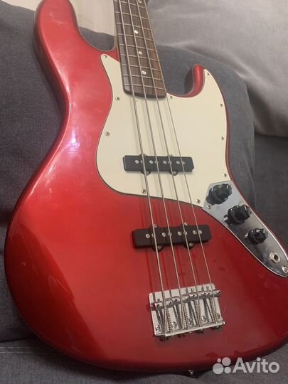 Бас гитара fender squirer jazz bass