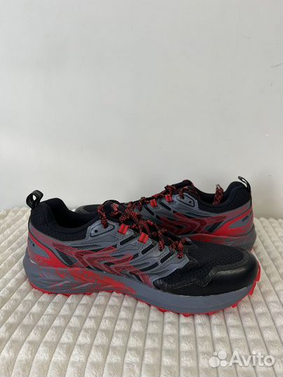 Asics GEL-trabuco terra trail running trainers