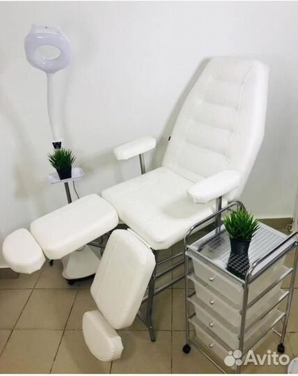 Педикюрное кресло от производителя