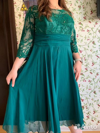 Платье праздничное