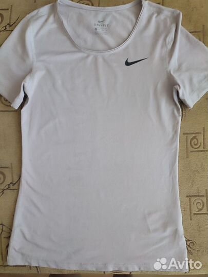 Футболка женская Nike dri fit