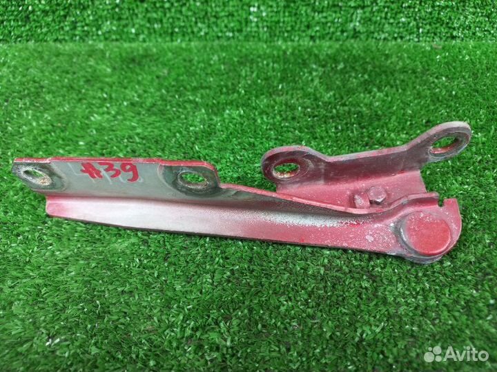 Петля капота левая Mitsubishi Carisma DA1A 4G92