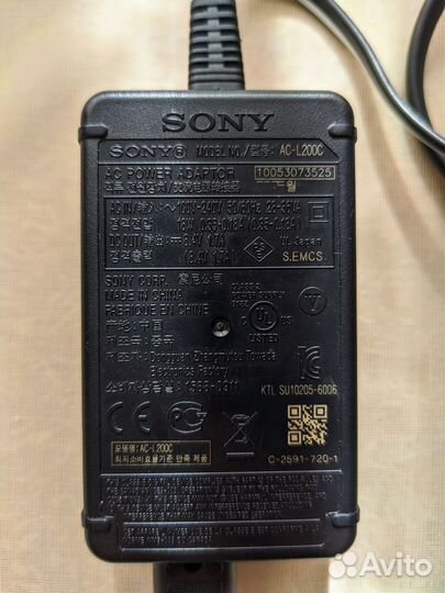Зарядное устройство адаптер питания Sony AC-L200C