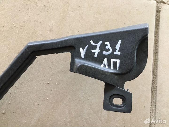 Накладка двери передняя левая Acura Mdx YD2 J37A1