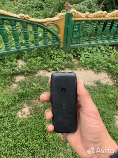 Продам телефон