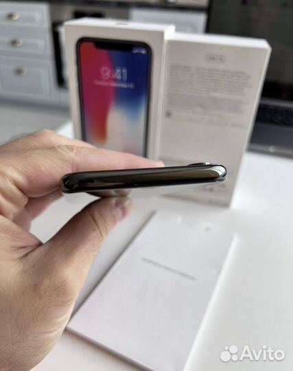 iPhone X, 256 ГБ