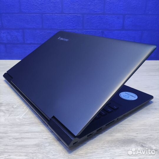 Игровой ноутбук Lenovo E520-15IKB