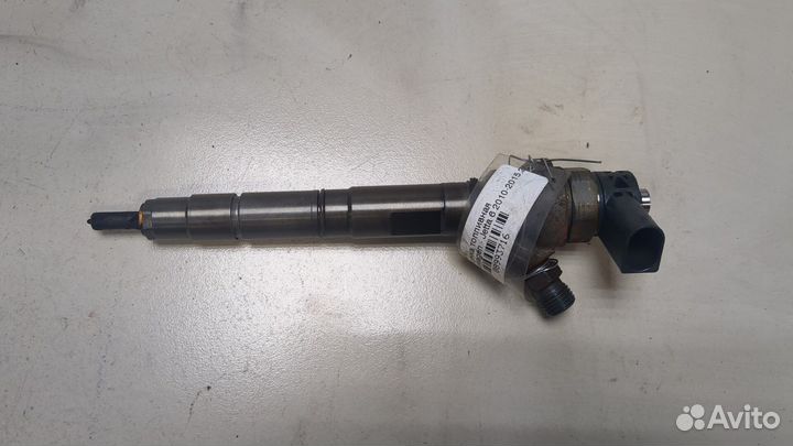Форсунка топливная Volkswagen Jetta 6, 2011