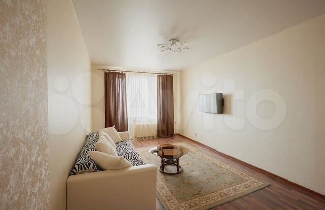 2-к. квартира, 80 м², 9/17 эт.