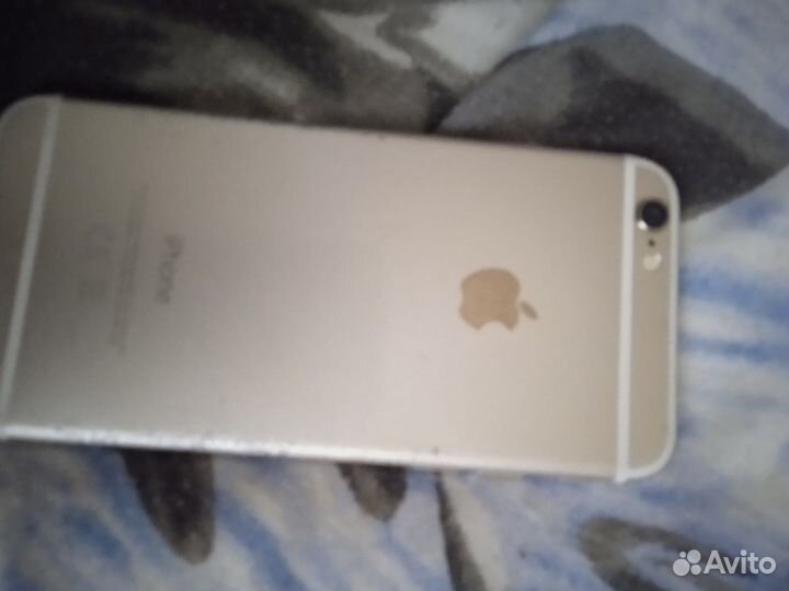 Телефон iPhone 6