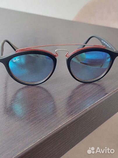 Солнцезащитные очки Ray-Ban унисекс