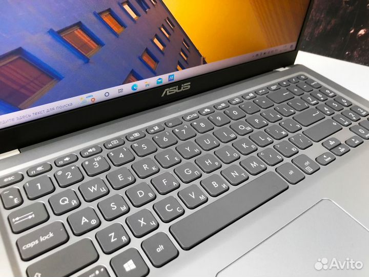 Ноутбук Asus Intel Core/HD Graphics
