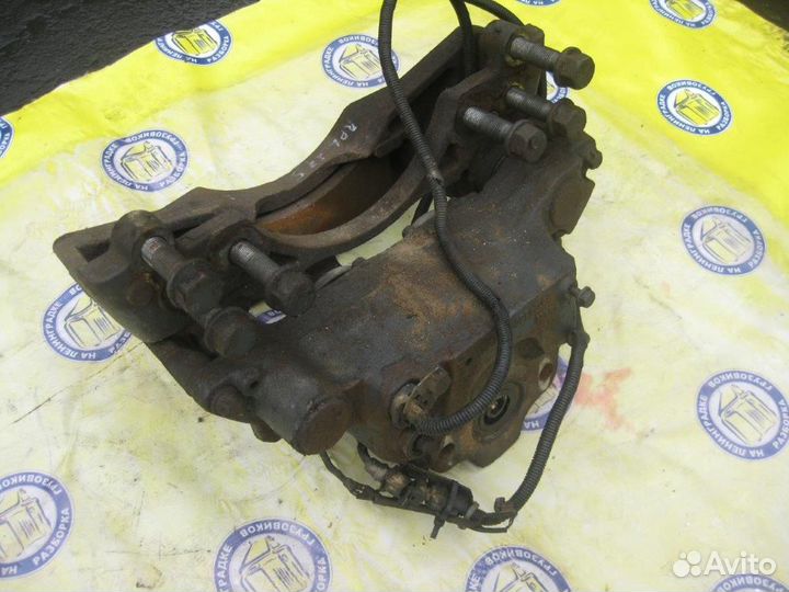 Суппорт передний правый 5001866429 renault trucks