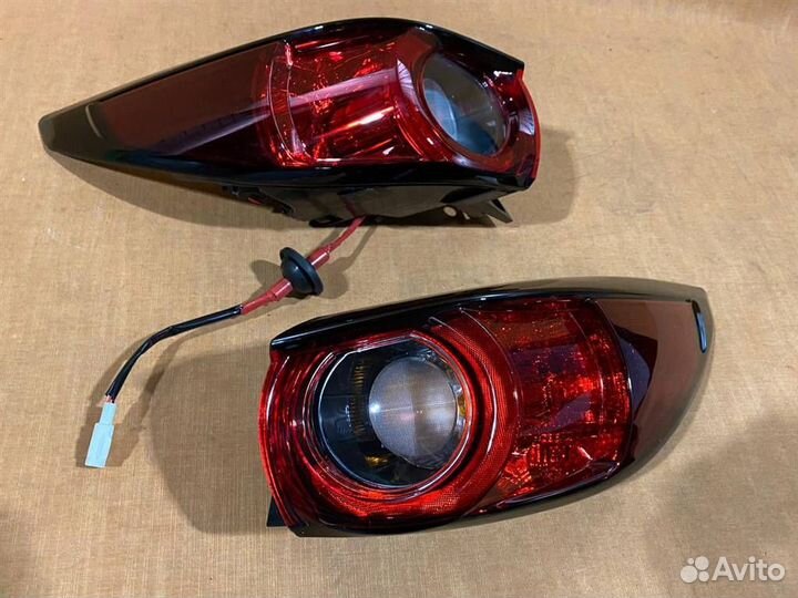 Фонарь задний правый Mazda CX-5 II