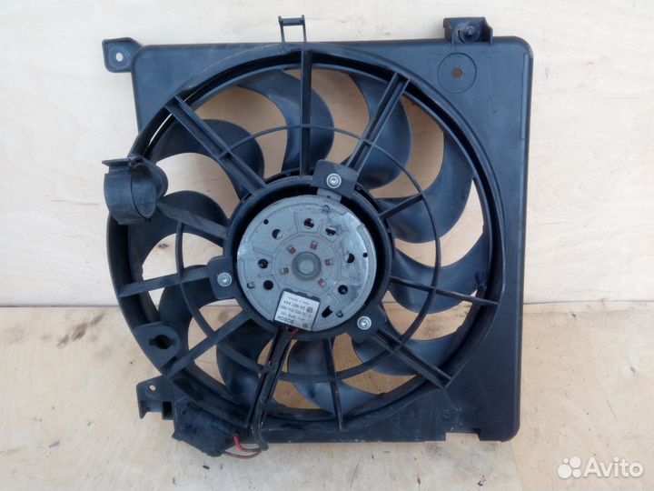 Вентилятор основной Z17DTJ Z17DTR на Опель Астра Н