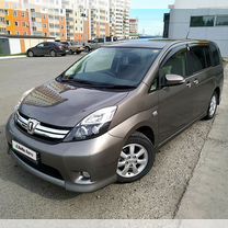 Toyota Isis 1.8 CVT, 2014, 82 000 км, с пробегом, цена 1 190 000 руб.