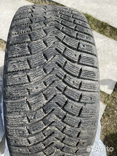 Michelin X-Ice Snow R16