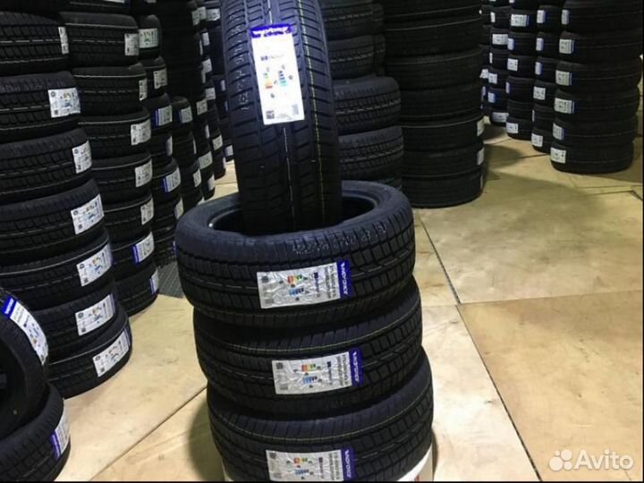 Windforce Snowblazer UHP 275/45 R20 110V
