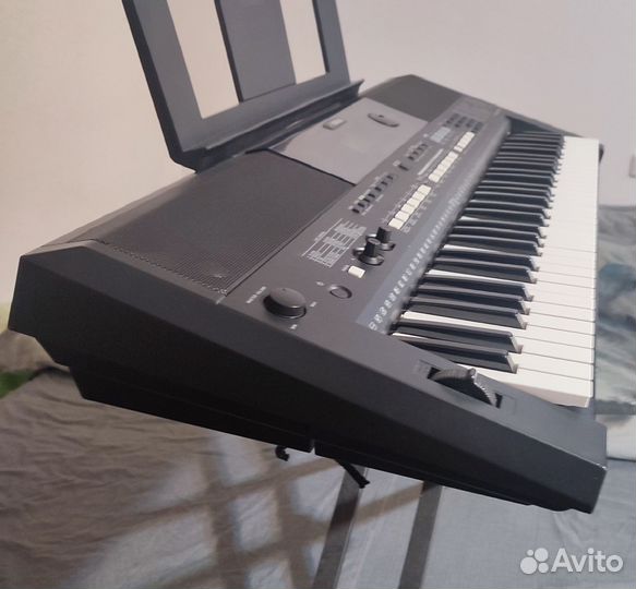 Синтезатор Yamaha PSR-E433