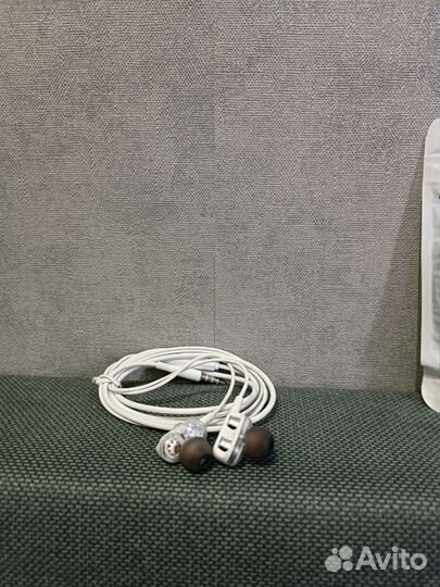 Наушники проводные с микрофоном новые