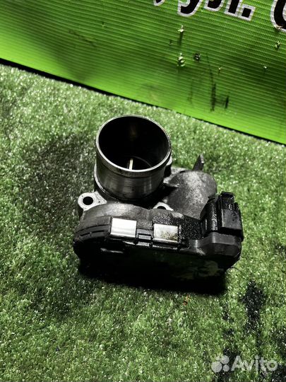 Дросельная заслонка Renault Trafic 2.0