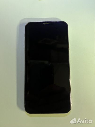 iPhone X, 64 ГБ