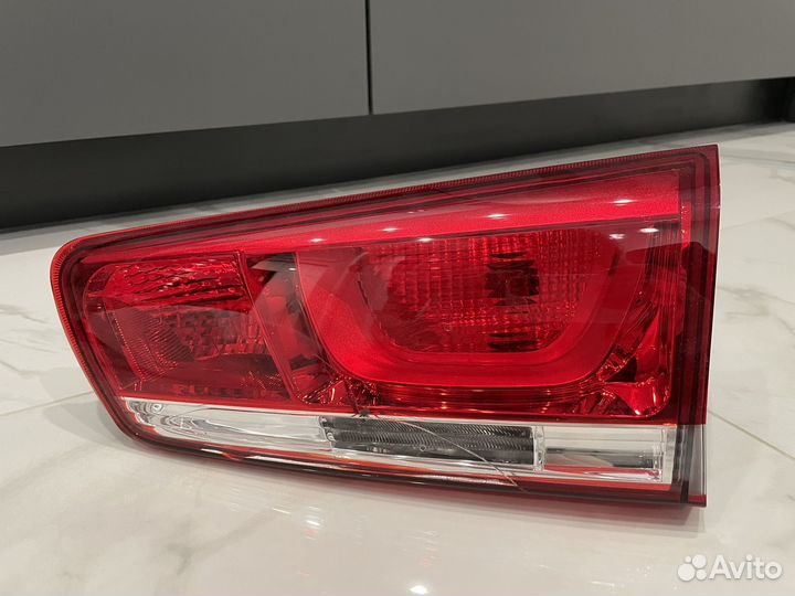 Фонарь внутренний правый задний KIA RIO 3