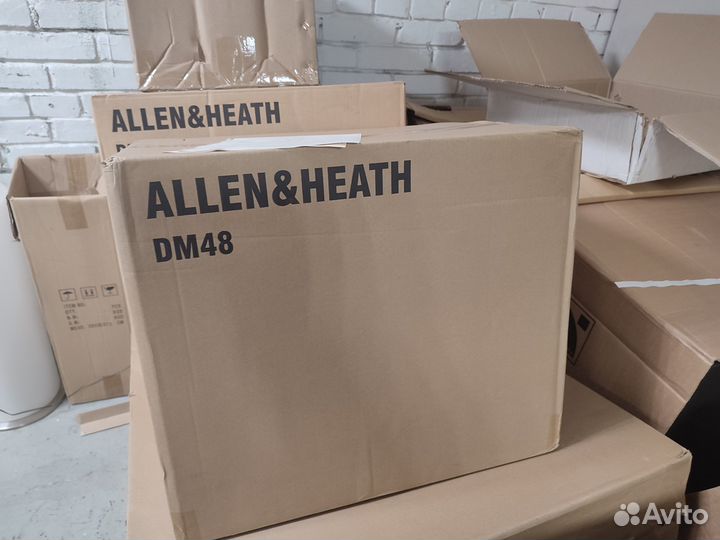 Стейч Бокс Allen & Heath dm48 (новый)