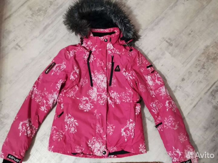 Куртка горнолыжная