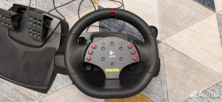 Игровой руль с педалями для пк Logitech Momo