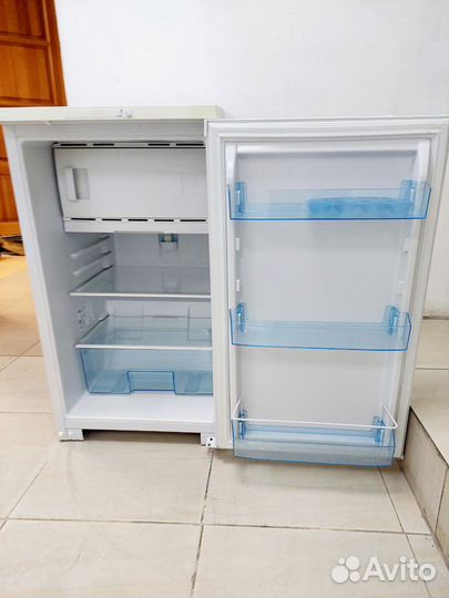 Узкий Барный Холодильник бу Бирюса 85см в хорошем