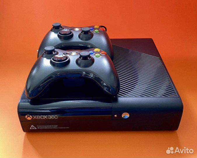 Xbox 360 Slim прошит с играми +2джоя