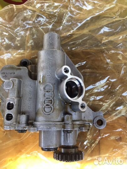 Масленный насос audi 06h115105af