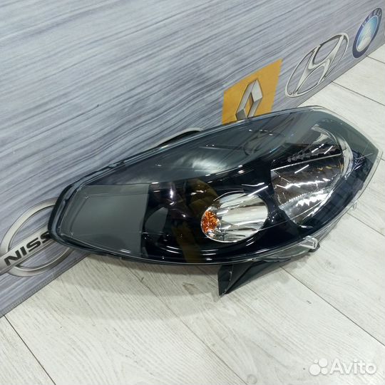 Фара Renault sandero stepway Прав
