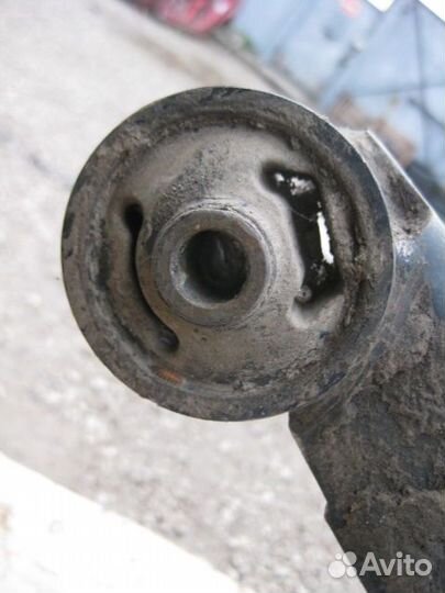 Кронштейн редуктора Mitsubishi Pajero (1990-2000)