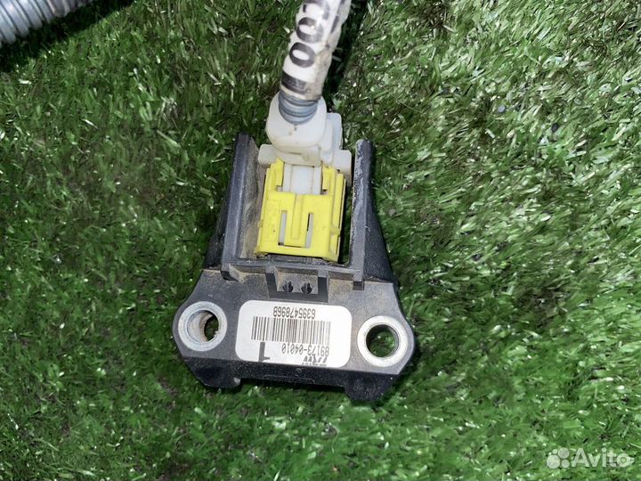 Датчик удара Toyota Vitz NCP91