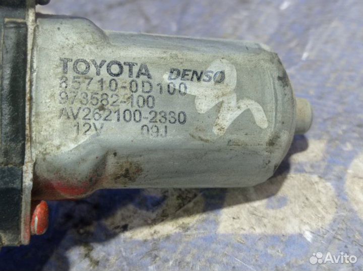 Моторчик стеклоподъемника Toyota Blade хэтчбек