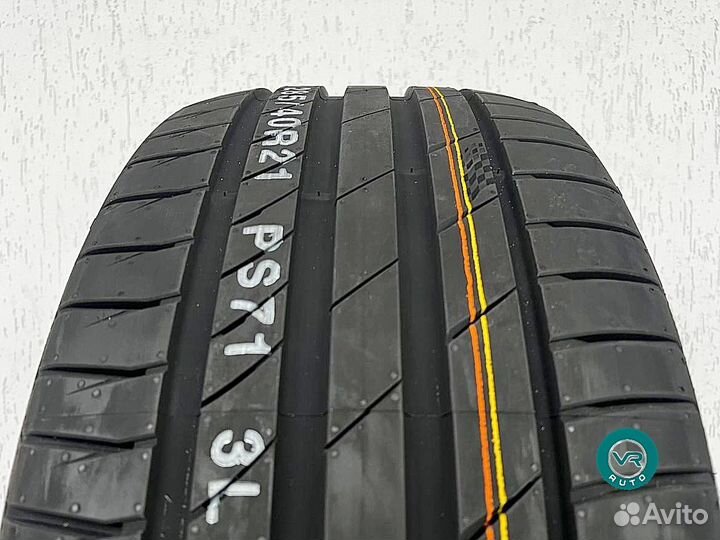 Kumho Ecsta PS71 275/40 R22 108Y