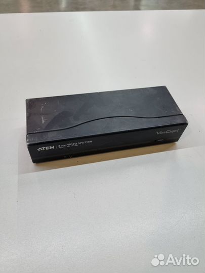 Рaзветвитeль (сплиттеp) VGA аtеn VS138А