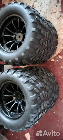 Машина на радиоуправлении с двигатель