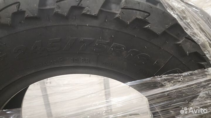 Toyo Open Country M/T 245/75 R16 120P