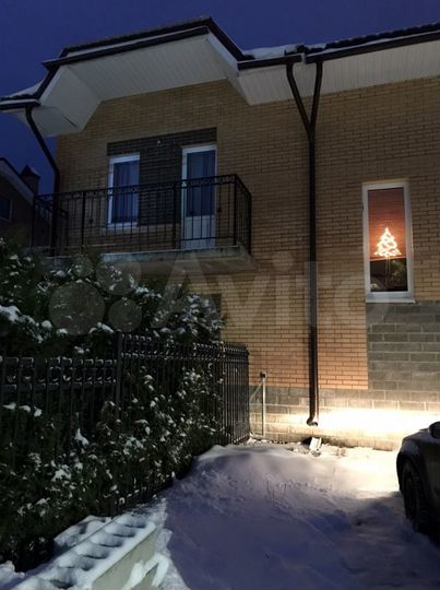 4-к. квартира, 174 м², 2/2 эт.