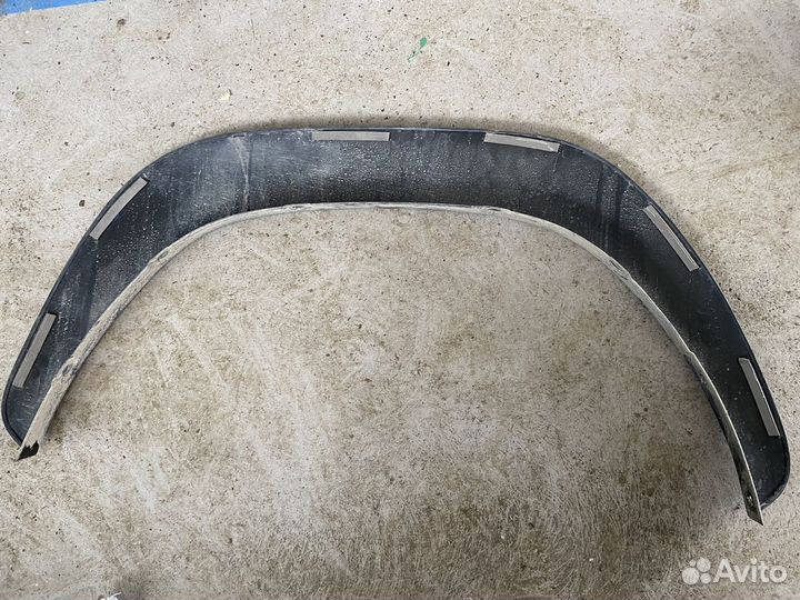 Расширитель арки правый задний Тойота Хайлюкс 8
