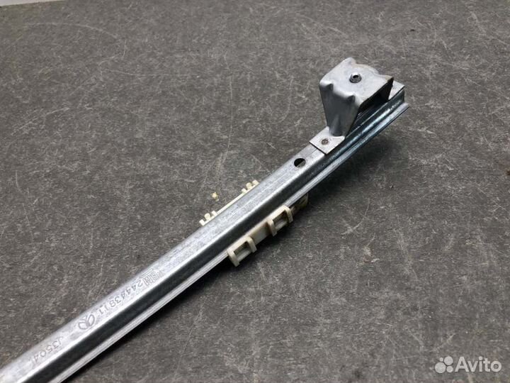 Направляющая стекла передняя правая Chevrolet Viva