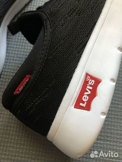 Слипоны Levis