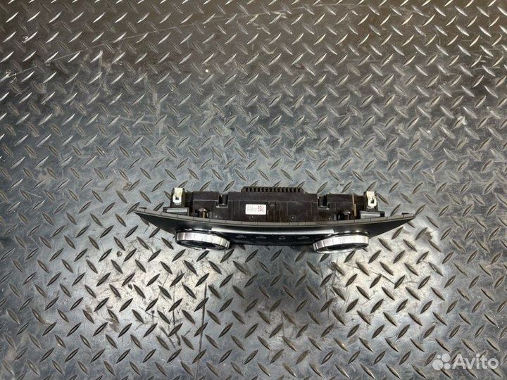 Блок управления климат-контролем Mercedes-Benz