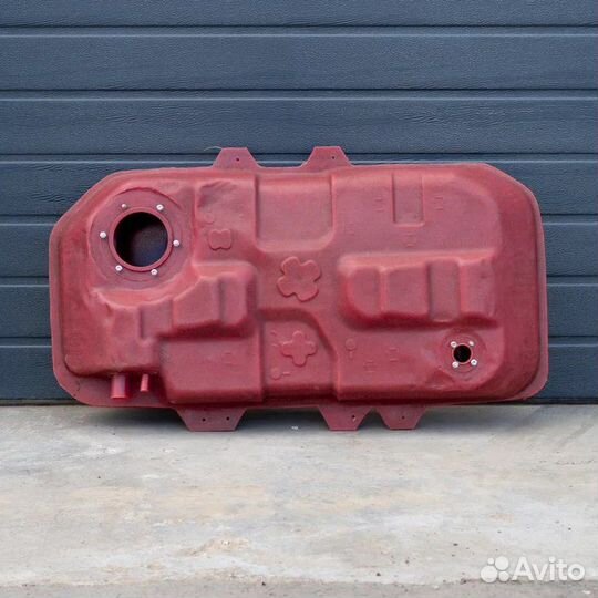 Топливный бак Suzuki Liana