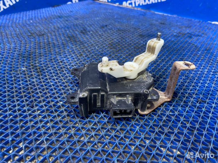 Моторчик заслонок отопителя Honda Accord 7 седан