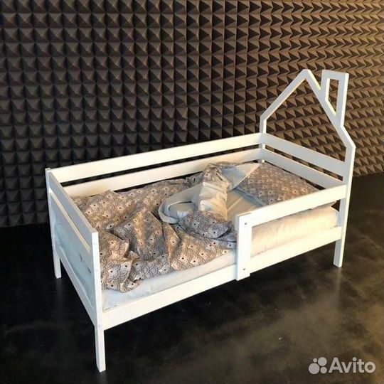 Детская кровать Соня домик