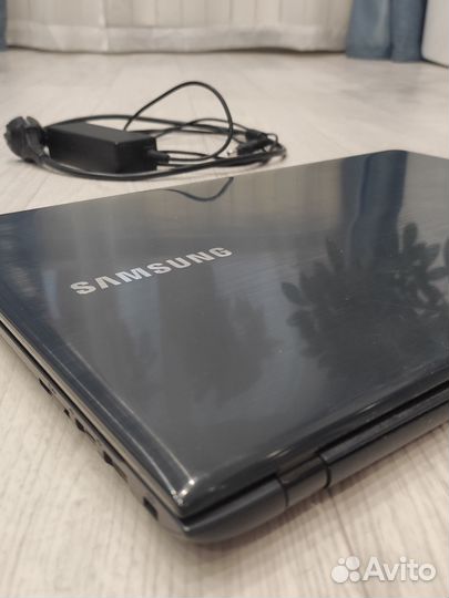 Ноутбук Samsung NP450R5E